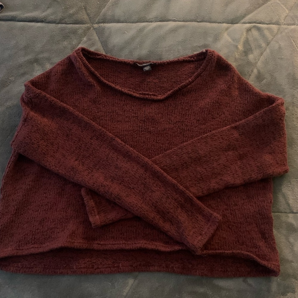 American eagle cropped sweater size small